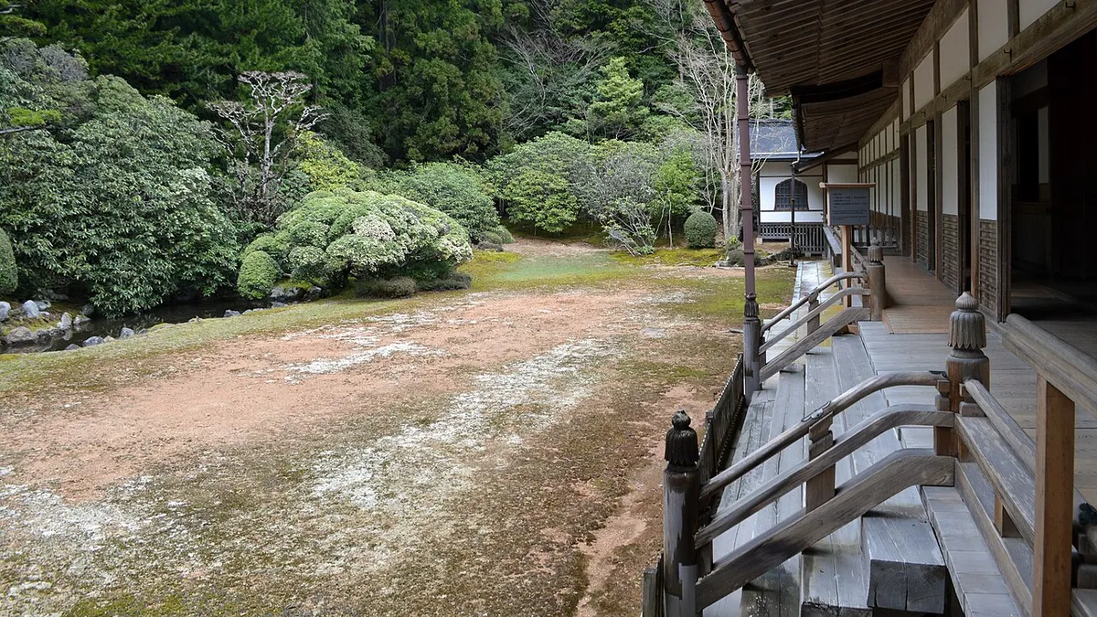 Four Seasons Courtyard at Kongobuji Temple in Koyasan